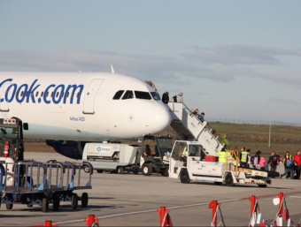 L'aèria Thomas Cook va aterrar aquest hivern a Alguaire i seguirà 4 anys més ACN