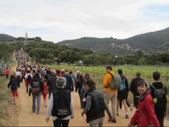 Imatge d'alguns dels participants a la setena edició de la Caminada dels Tres Pobles. AJUNTAMENT D'ALELLA