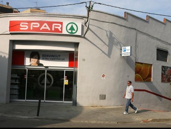 La façana del supermercat que han inaugurat Miquel Alimentació i Valvi a Taialà MANEL LLADÓ