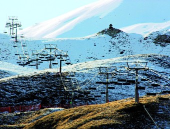 El domini esquiable de l'estació de Boí Taüll, amb dèficit de neu aquesta temporada d'esquí.  ARXIU