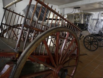 Alguns dels onze carros que s'exposaran a partir de demà al museu JOSÉ CARLOS LEÓN