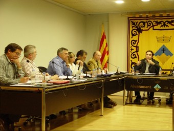 Imatge d'arxiu d'un ple dirigit pel llavors alcalde Joaquim Colomer (PSC). ARXIU