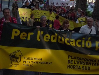 Pancarta d'obertura de la manifestació. ESCORCOLL