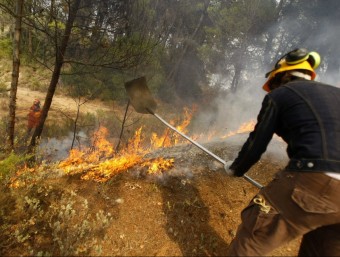 El foc ha afectat els municipis de Torre Maçanes, Penàguila i Benifallim EFE