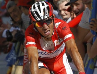 Purito creua la línia mentre un company de Contador celebra la seva desfeta EFE