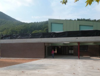 L'escola de la Bòbila està encara en obres. J.C