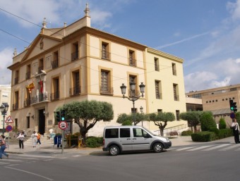 Edifici de l'Ajuntament de Paterna. ESCORCOLL