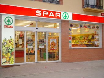 Els supermercats Roges portaran operaran a partir d'ara sota la marca SPAR. MIQUEL ALIMENTACIÓ