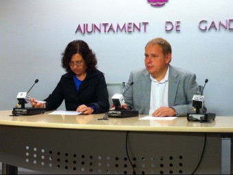 José Manuel Orengo i Anna García en conferència de premsa. EL PUNT AVUI