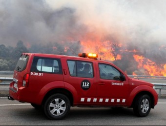 Els sindicats dels Bombers de la Generalitat van donar ahir la seva visió de la gestió dels focs del passat mes de juliol a l'Empordà. JORDI RIBOT