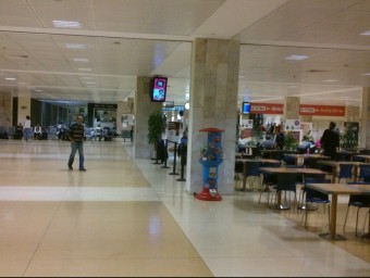 Una vista de la terminal de sortides de l'aeroport de Girona, el mes passat. O.M