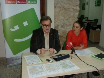 Vicent Sansano i Mireia Mollà en conferència de premsa per explicar les al·legacions. EL PUNT AVUI