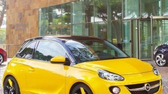 Modern i atractiu vist des de fora, l'Opel Adam permet quasi infinites possibilitats de personalització.