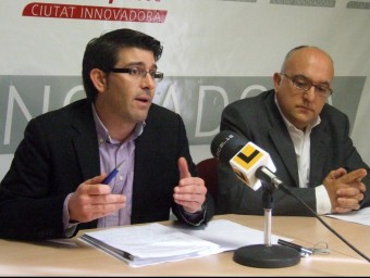 L'alcalde d'Ontinyent, Jorge Rodríguez, en conferència de premsa. EL PUNT AVUI