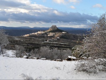 Aspecte de la primera neu de l'hivern sobre Morella. CEDIDA