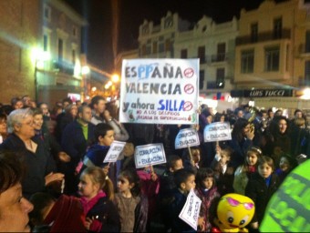 Manifestació d'afectats en l'acte d'obertura d ela Fira de Sant Sebastià d'enguany. CEDIDA
