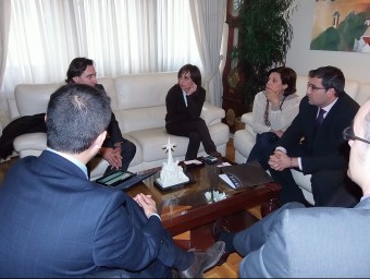 Reunió de l'alcaldessa amb els responsables d'Ono. CEDIDA