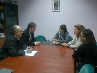 Visita de Campos, Bresó i Melero amb una organització que atén els usuaris. CEDIDA