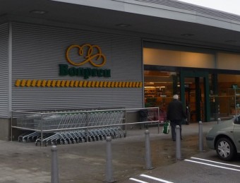El supermercat Bonpreu d'Hostalric que va ser assaltat divendres de la setmana passada Ò. PINILLA