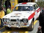 El Ford Escort de Stig Blomqvist pren la sortida en la primera edició del Ral·li Costa Brava Històric, l'any 2004.  J.C