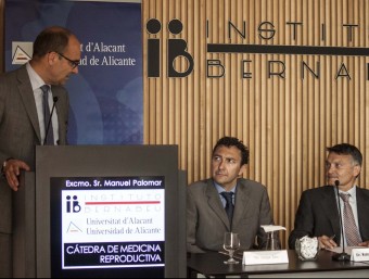 Palomar, Bernabéu i De Juan en la presentació de la càtedra. D. BETORET