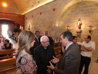 La inauguració de la reforma de l'església romànica es va fer dissabte LLUÍS SERRAT
