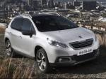 El Peugeot 2008 és molt bonic a la vista. Menudet i amb línies que  alhora que reflecteixen perfectament l'estil de la marca tenen una bona personalitat. Només cal fixar-se, per exemple, en la sinuositat del sostre, que afavoreix l'espai als ocupants de les places posteriors. PEUGEOT