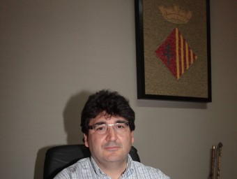 Jordi Noguer, ahir al despatx de l'Ajuntament, deixa l'alcaldia de Sant Gregori després de deu anys. JOAN SABATER