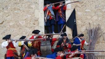 Una recreació de la batalla entre els Miquelets i els soldats borbònics. ASSOCIACIÓ CULTURAL LA FESTA DELS MIQUELETS