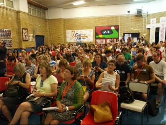 Escola d'estiu Akoe celebrada al centre “Comenius” de València. ESCORCOLL