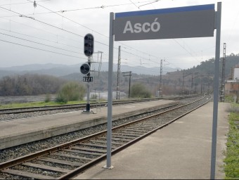 L'estació de tren d'Ascó, a prop d'on s'ha produït l'atropellament mortal, en una imatge d'arxiu JUDIT FERNÁNDEZ