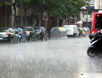 Un xàfec intens ha descarregat aquest dissabte a les quatre de la tarda al centre de Tarragona