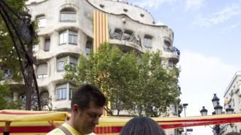 La zona de la Pedrera, al Passeig de Gràcia, va ser on es va concentrar més gent ALBERT SALAMÉ