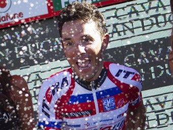 Joaquim Rodríguez es va exhibir a les rampes del Naranco i va celebrar la vuitena victòria d'etapa a la Vuelta EFE