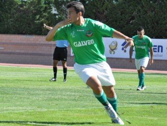 Genís Soldevila celebra el gol amb què l'Ascó va derrotar el Masnou diumenge IRIS SOLÀ