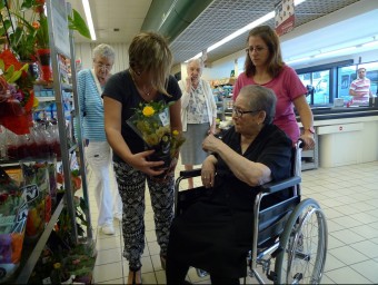 Sortir a comprar és una de les activitats més demanades al centre de Sant Hilari, que té furgoneta adaptada. N. FORNS