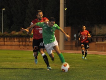 Una acció del partit jugat ahir a Ascó IRIS SOLÀ