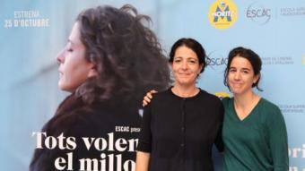 Mar Coll (dreta) i Nora Navas a la presentació de la pel·lícula, dimecres a Barcelona JUDIT FERNÁNDEZ