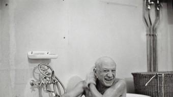 Picasso. A LA BANYERA DAVID DOUGLAS DUNCAN/SUCCESSIÓ PICASSO, VEGAP 2013