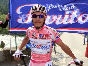 Purito, amb el jersei rosa de líder del Giro el 2012. AFP
