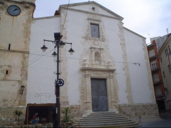 Façana de l'església de Banyeres de Mariola. AGÈNCIES