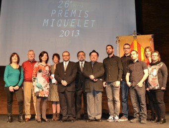Imatge dels guardonats a les instal·lacions del Teatre Micalet. EL PUNT AVUI