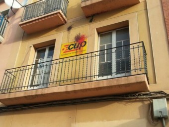 La seu de la CUP a Lleida ha aparegut tacada de pintura aquest dimarts al matí ACN
