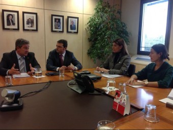 Reunió de l'alcalde de Vinaròs a la DGT. EL PUNT AVUI
