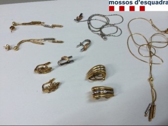 Algunes joies que els mossos van recuperar