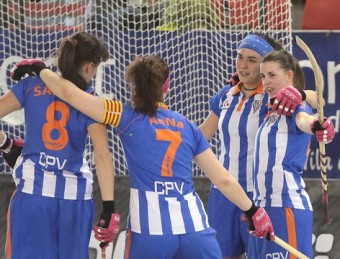 Jurado, Barceló, Lee i Tarrida celebren un gol en la recent copa femenina que es va jugar a Lloret JOAN SABATER