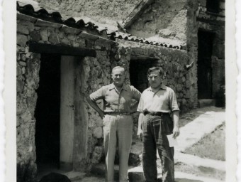 Miró mb Josep Llorens Artigas, a Gallifa, el 1955 ARXIU SUCCESSIÓ MIRÓ