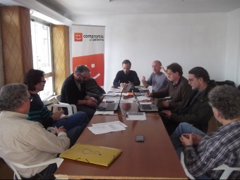 Reunió dels experts de Compromís al voltant del projecte de By-pass. EL PUNT AVUI