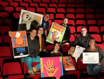 Membres de cinc companyies que han intervingut en alguna de les 25 edicions de la Mostra , fa uns dies al Sant Andreu Teatre QUIM PUIG