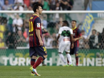 Messi en un altre moment del partit contra l'Elx REUTERS